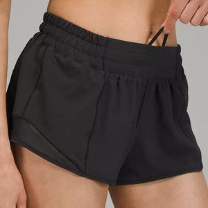 Lululemon Black Hotty Hot Low-Rise Shorts 2.5" Size 2